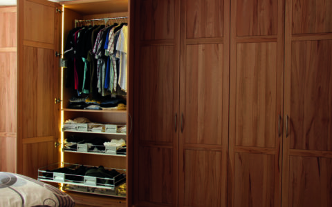 Einbauschrank halboffen